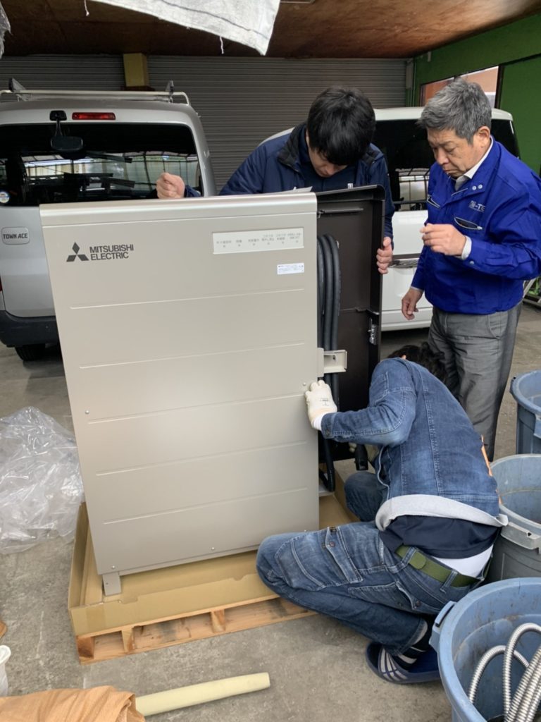 ついにV2H本体が納品されました